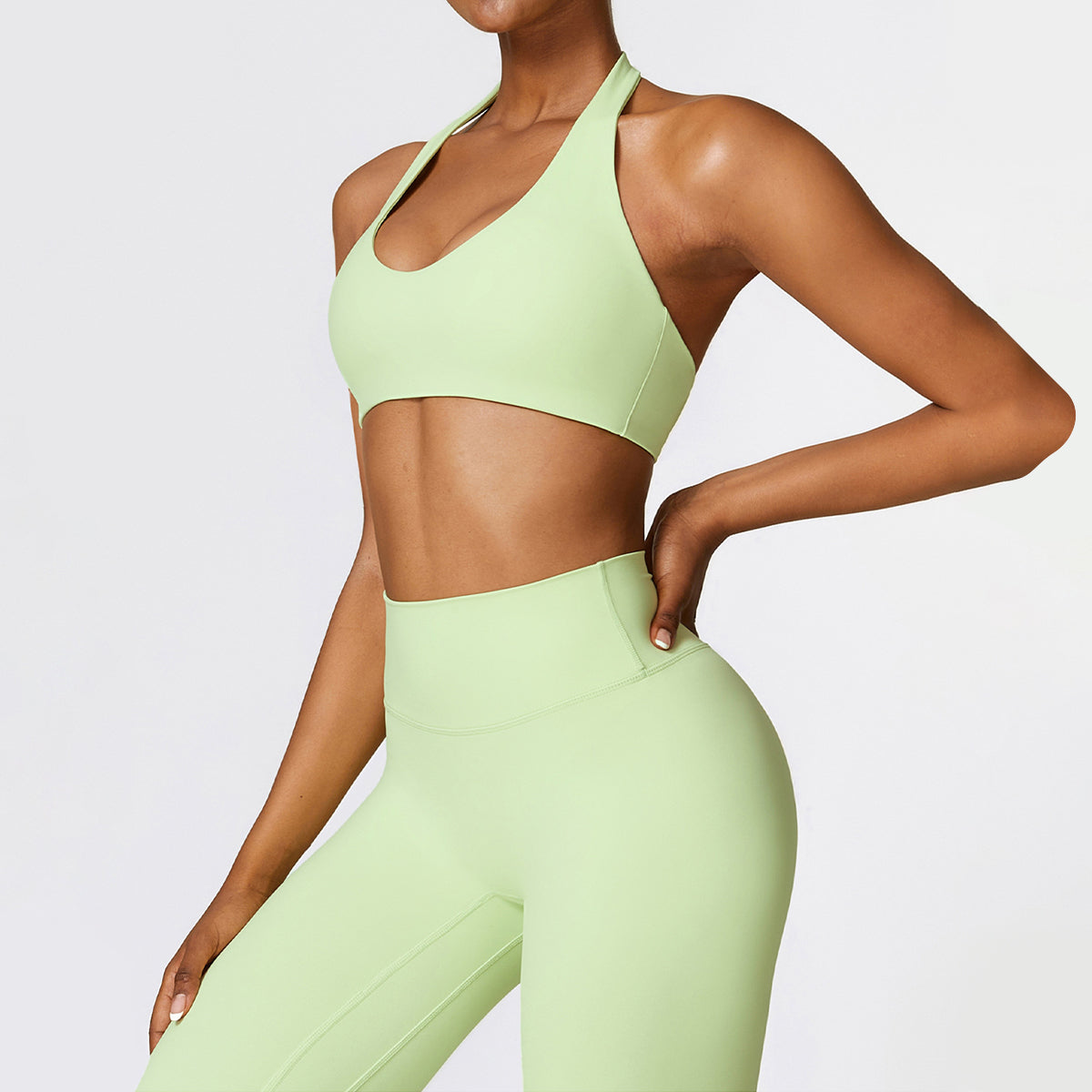 Halter Sports Bra - Medin