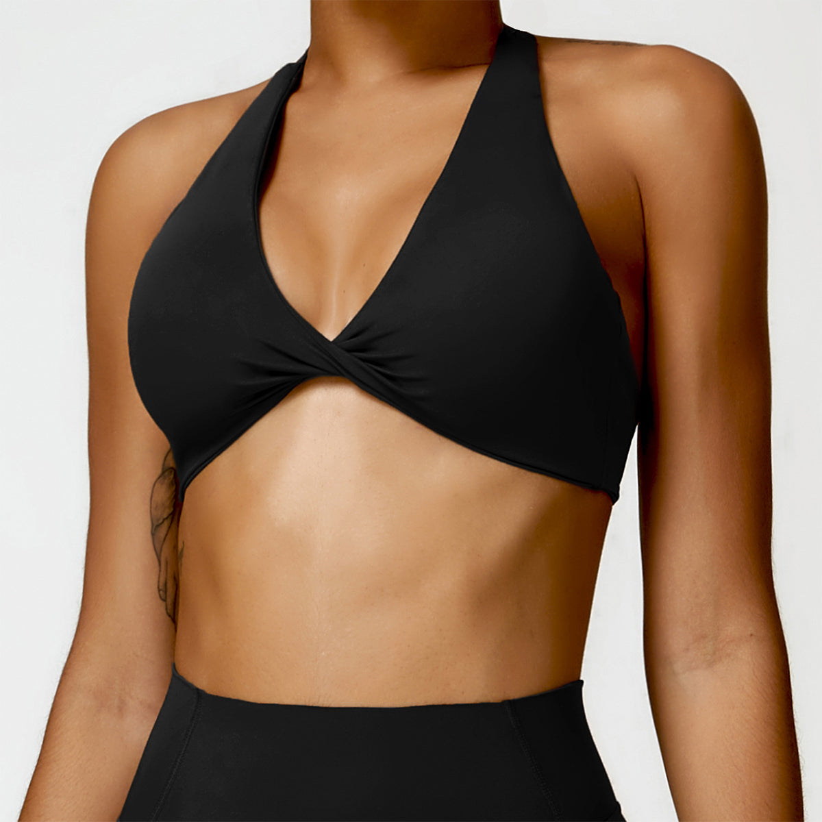 Twisted Halter Sports Bra - Leestma