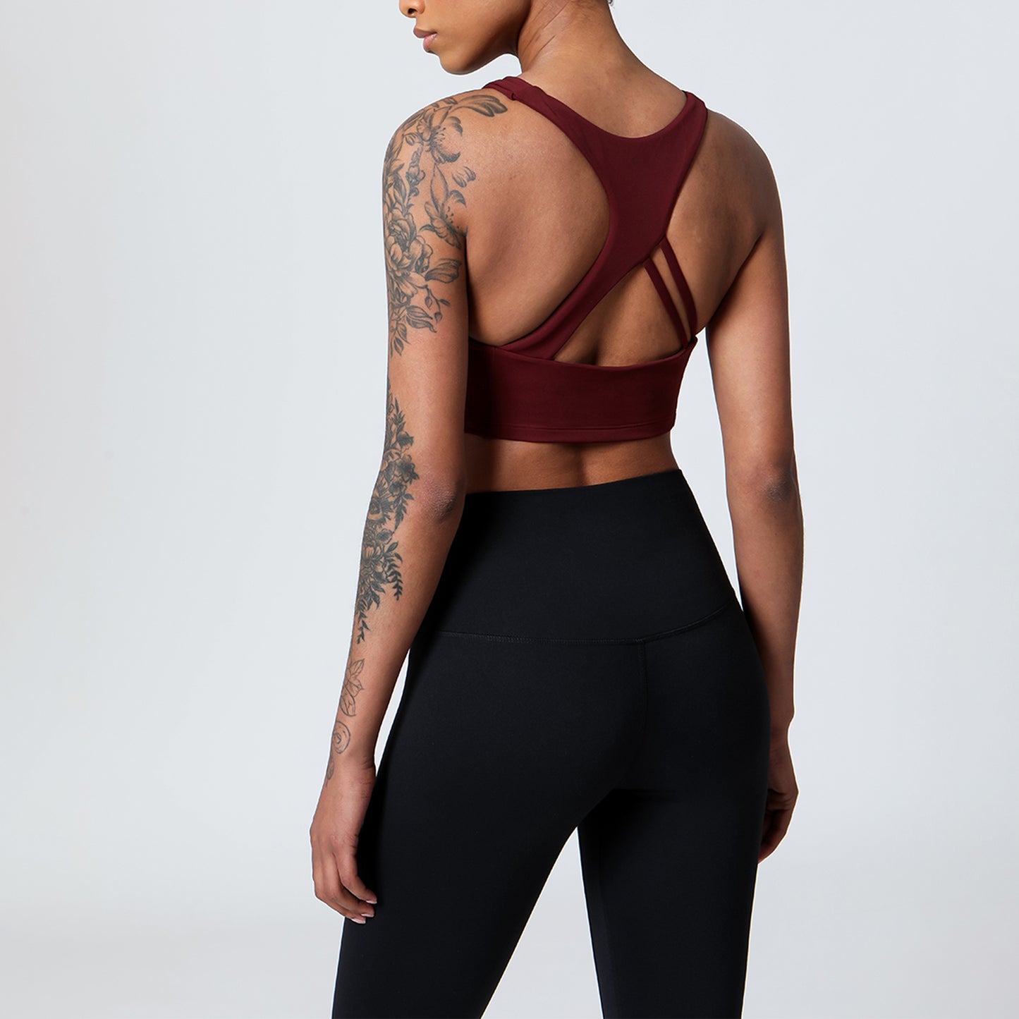 Cut Out Sports Bra - Silvain