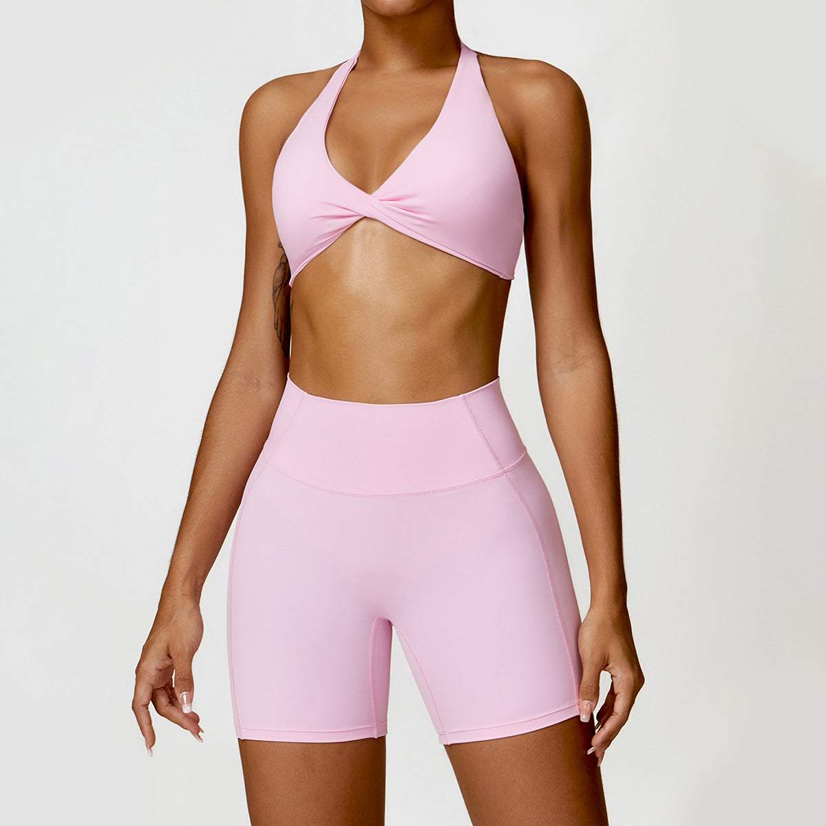 Twisted Halter Sports Bra - Leestma