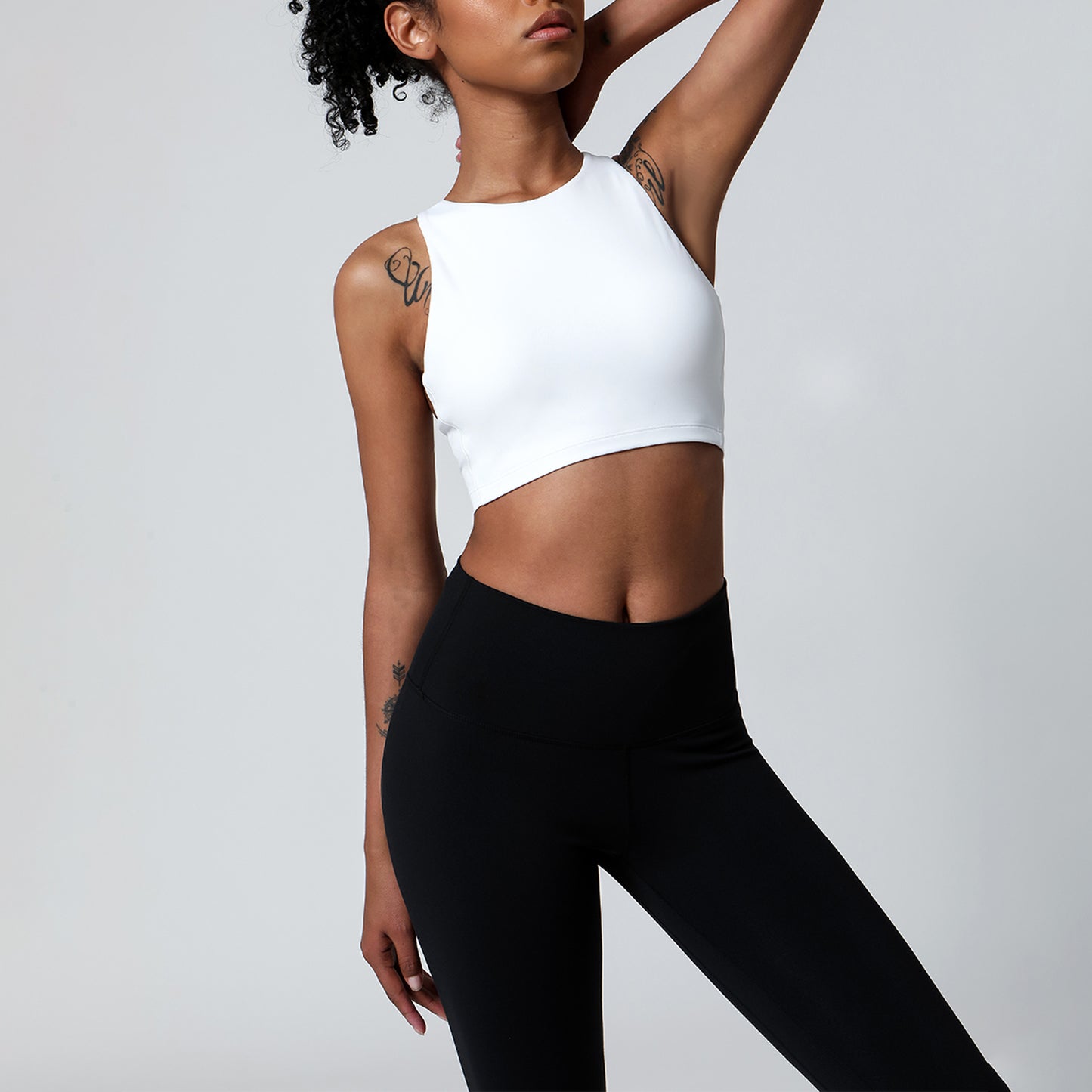 Cut Out Sports Bra - Silvain