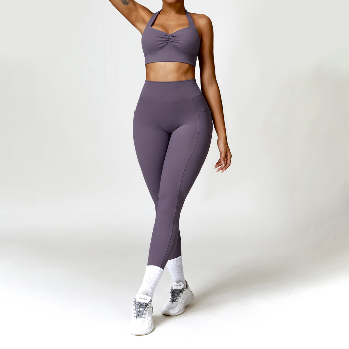 V-back Ruched Leggings - Brice