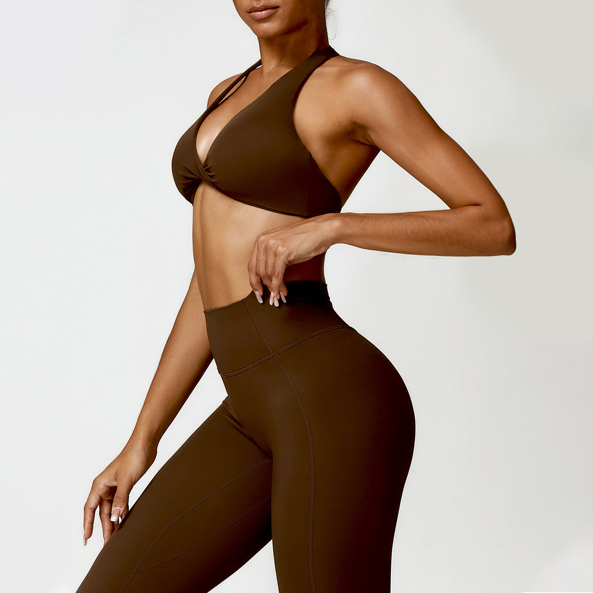 Twisted Halter Sports Bra - Leestma
