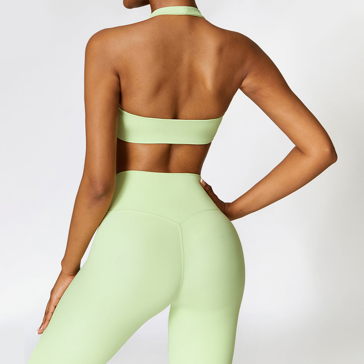 Halter Sports Bra - Medin