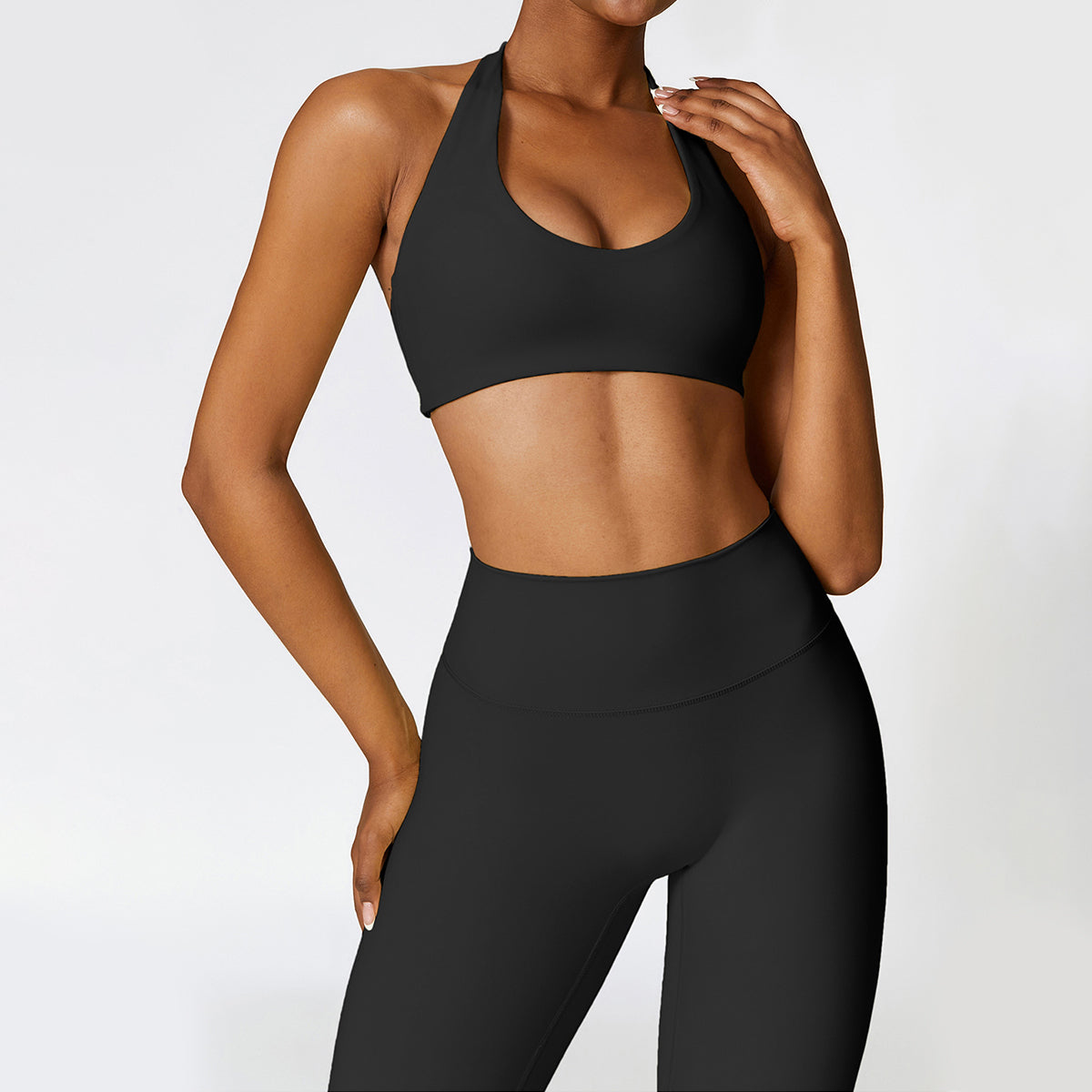 Halter Sports Bra - Medin