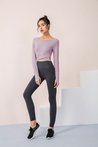 Round Neck Long Sleeve Cropped Sports Top