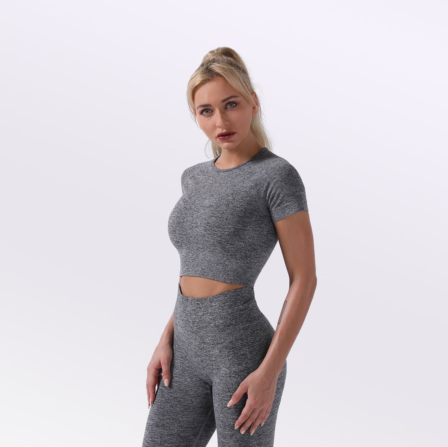 Seamless Gym Yoga Set Short Sleeve Top & Leggings for Women